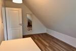 Einfamilienhaus Espelkamp - 7 Zimmer, 360 m&sup2;, 430.000&euro; | Angebot:26698963