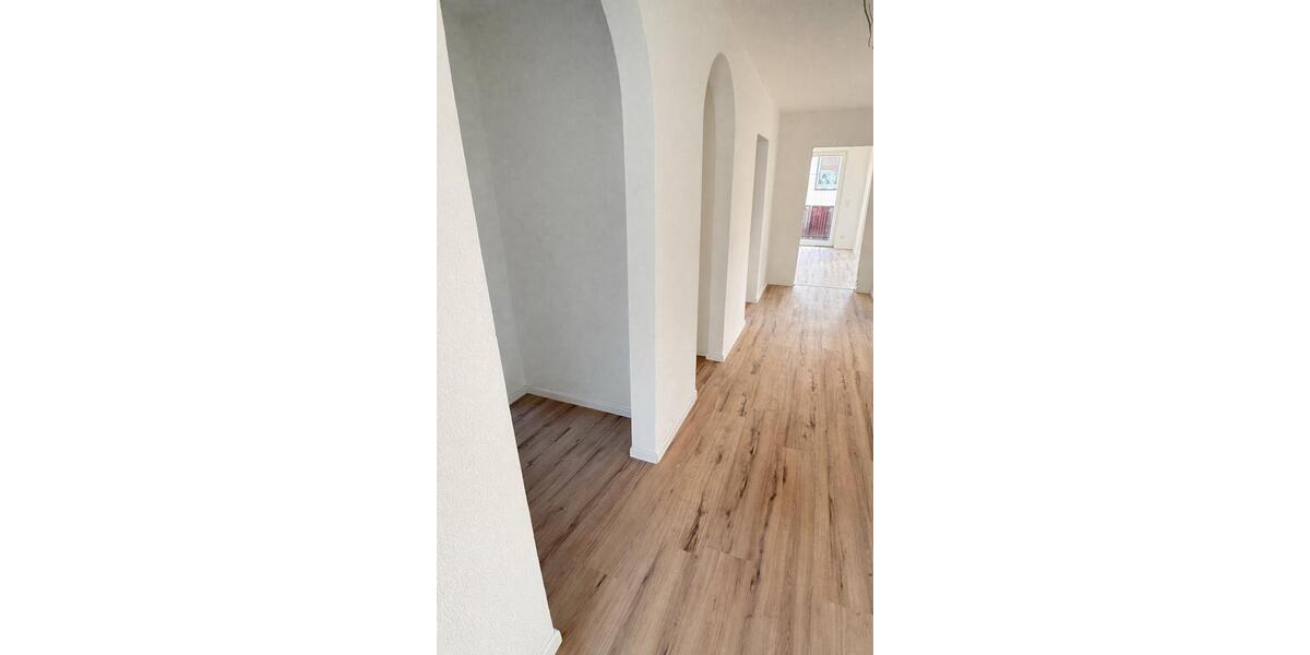 Dachgeschoßwohnung Stadthagen - 4 Zimmer, 86 m&sup2;, 900&euro; | Angebot:25715044