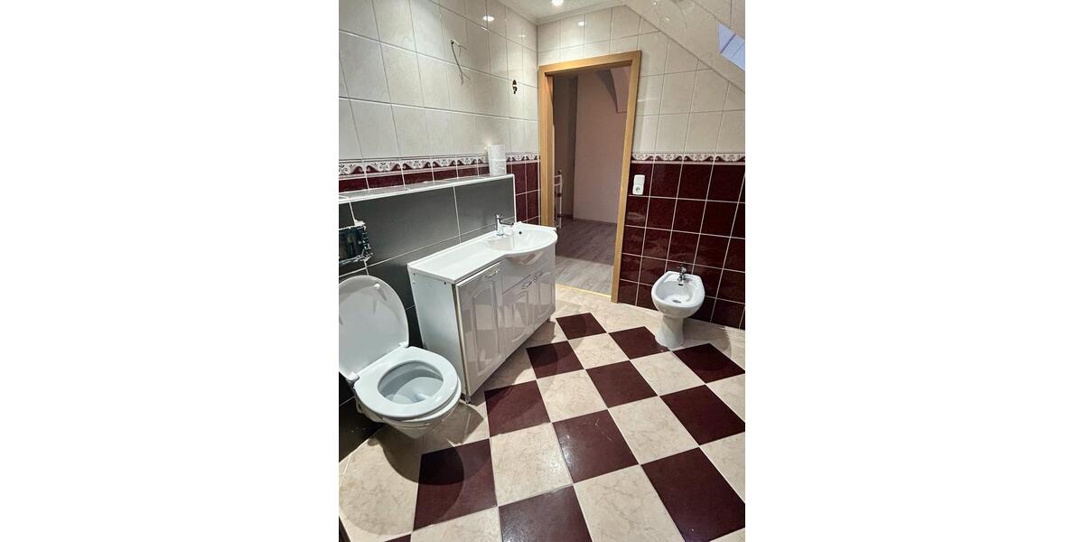 Einfamilienhaus Stadthagen - 7 Zimmer, 190 m&sup2;, 295.000&euro; | Angebot:24537141