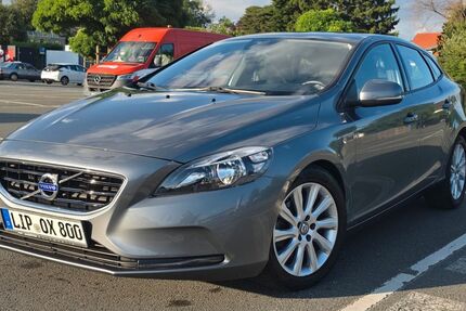 Volvo V40 98.000 km 10.900 &euro; Lemgo 32657