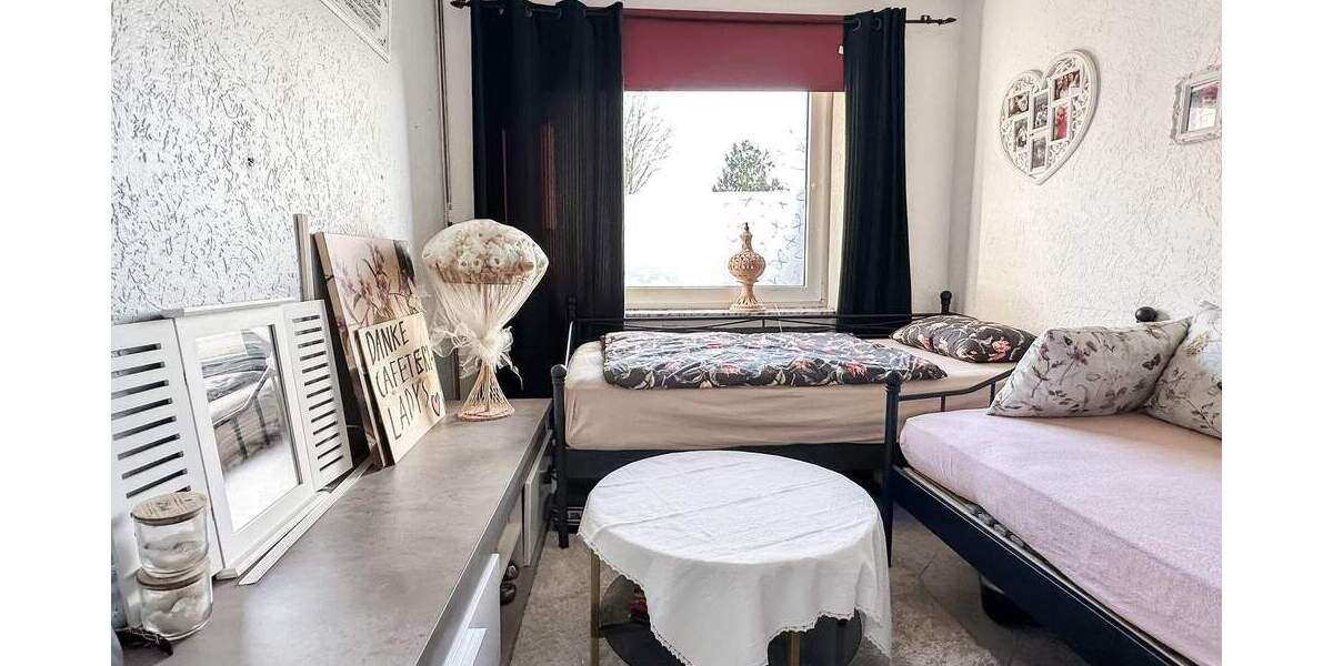 Etagenwohnung Herford Innenstadt - 4 Zimmer, 97 m&sup2;, 170.000&euro; | Angebot:25685772