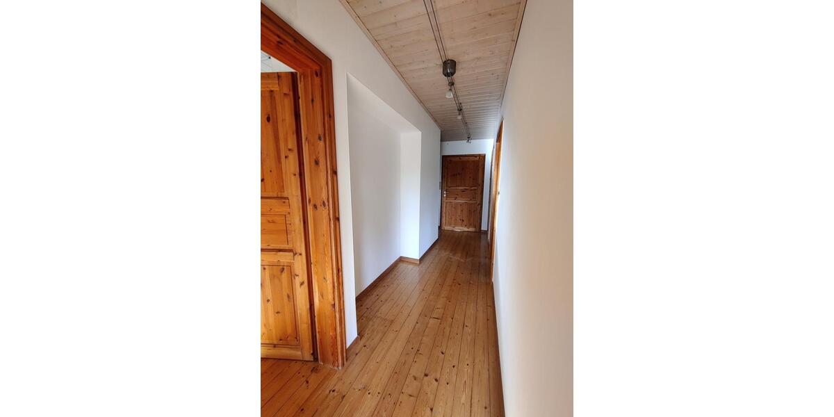 Dachgeschoßwohnung Kirchlengern - 3 Zimmer, 70 m&sup2;, 560&euro; | Angebot:25653968