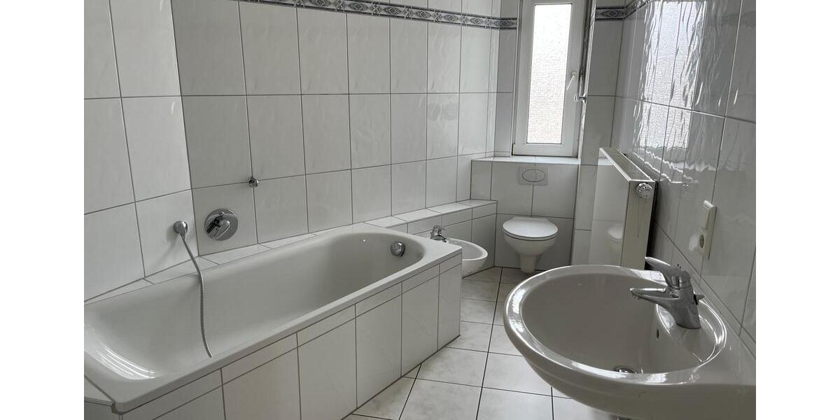 Etagenwohnung Bad Salzuflen - 5 Zimmer, 166 m&sup2;, 1.045&euro; | Angebot:24803540