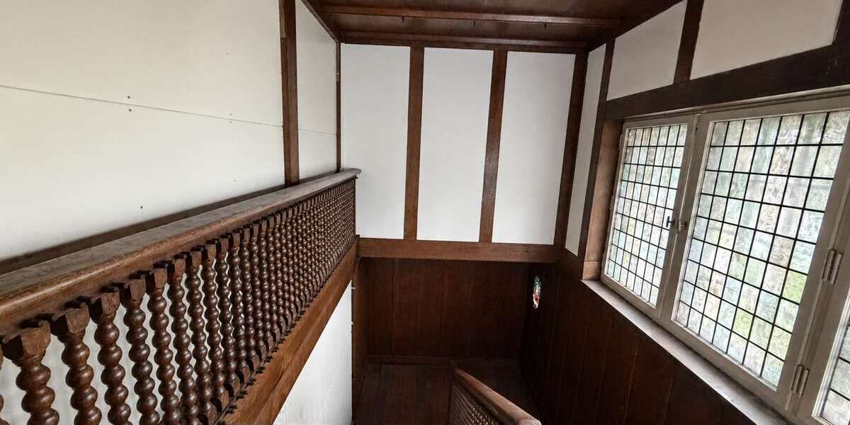 Denkmalgeschützte Fabrikantenvilla an der Weser – Parkgrundstück mit drei zusätzlichen Bauplätzen - Villa Vlotho | Angebot:27254373