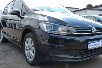 VW Touran 194.500 km 17.900 &euro; Bünde 32257
