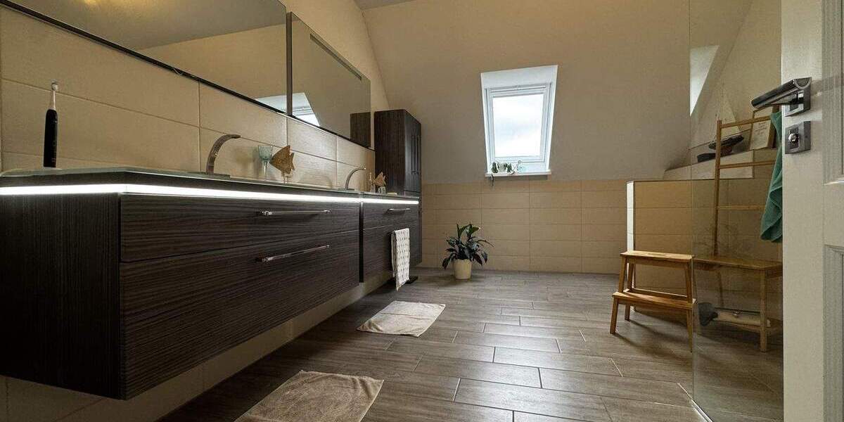 Mehrfamilienhaus, Wohnhaus Preußisch Oldendorf Holzhausen - 8 Zimmer, 283 m&sup2;, 545.000&euro; | Angebot:25800922