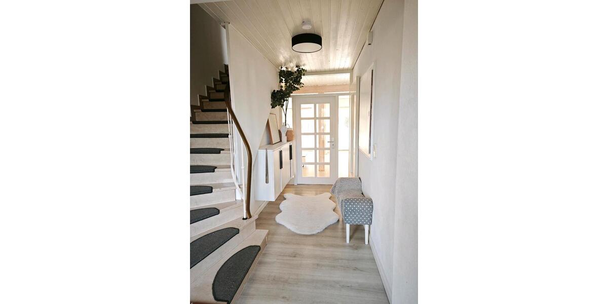 Mehrfamilienhaus, Wohnhaus Kalletal - 6 Zimmer, 180 m&sup2;, 350.000&euro; | Angebot:25332070