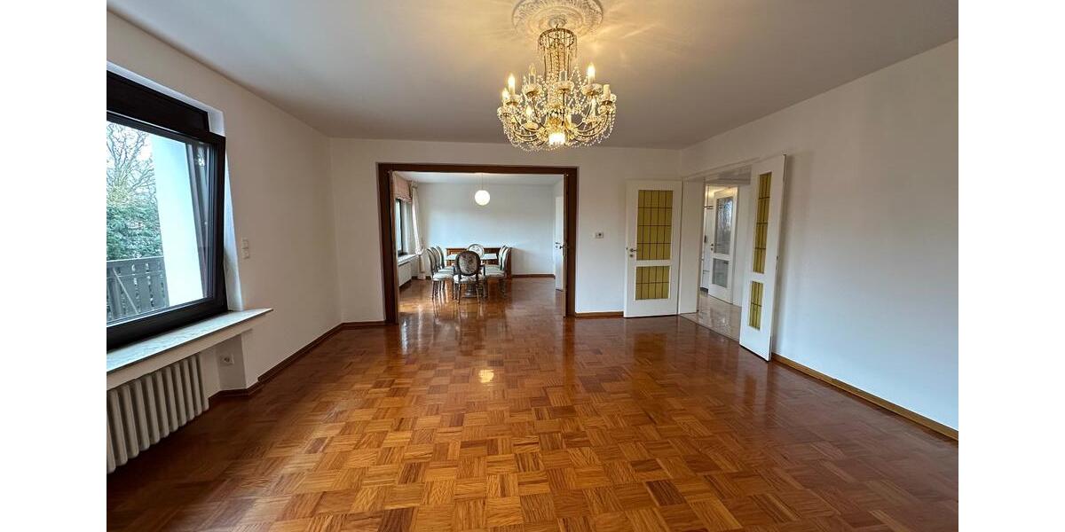 Etagenwohnung Herford Falkendiek - 4 Zimmer, 133 m&sup2;, 1.380&euro; | Angebot:25294107