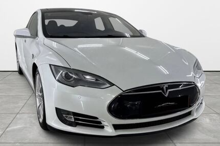 Tesla Model S 418.000 km 17.999 &euro; Espelkamp 32339