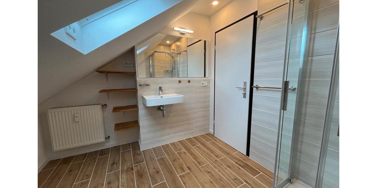 Dachgeschoßwohnung Bad Salzuflen Biemsen-Ahmsen - 2 Zimmer, 43 m&sup2;, 500&euro; | Angebot:26697848