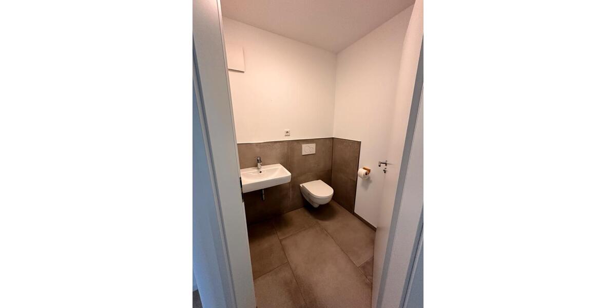 Erdgeschoßwohnung Lemgo - 3 Zimmer, 110 m&sup2;, 1.375&euro; | Angebot:25869850