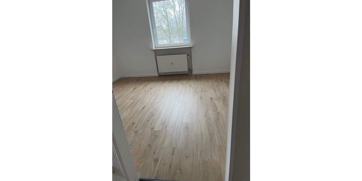Etagenwohnung Bünde - 2 Zimmer, 70 m&sup2;, 700&euro; | Angebot:25706462