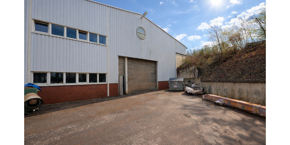 Seltene Gelegenheit: Großes Gewerbeareal mit Halle, Büro und Freifläche - Gewerbeobjekt Löhne | Angebot:25999913