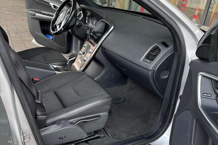 Volvo XC60 182.000 km 15.500 &euro; Herford 32049