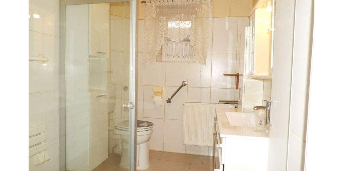 Einfamilienhaus Stolzenau - 6 Zimmer, 134 m&sup2;, 115.000&euro; | Angebot:25681623