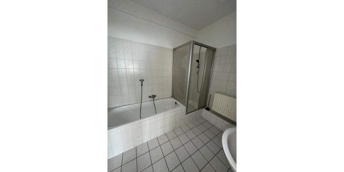 Etagenwohnung Lübbecke - 3 Zimmer, 115 m&sup2;, 620&euro; | Angebot:25978292