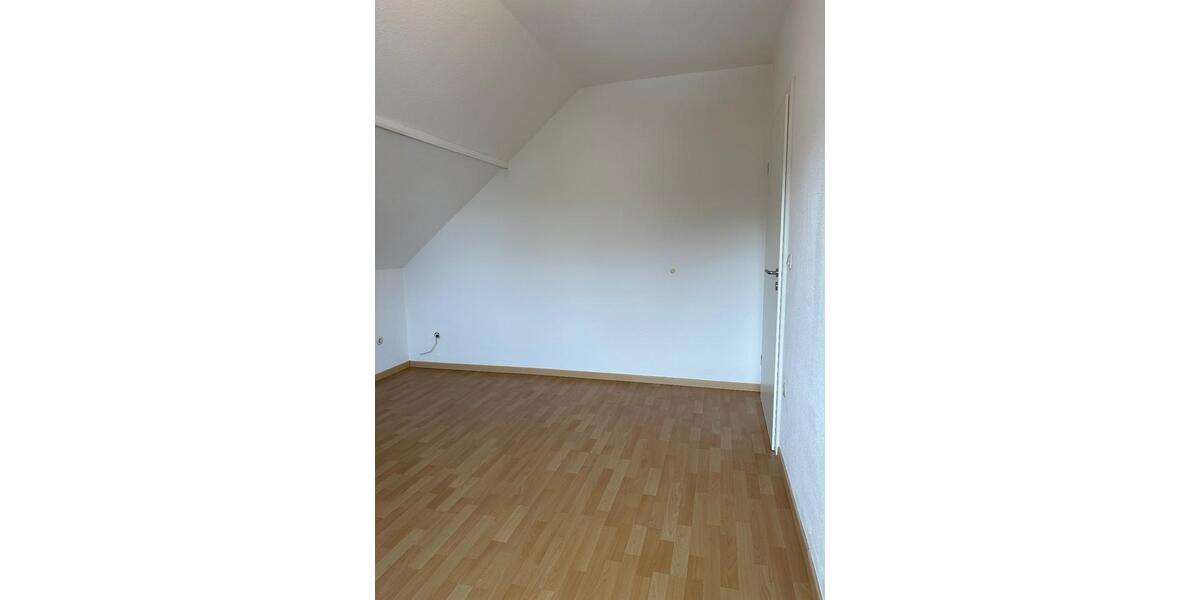 Dachgeschoßwohnung Herford Falkendiek - 2 Zimmer, 42 m&sup2;, 460&euro; | Angebot:25297490
