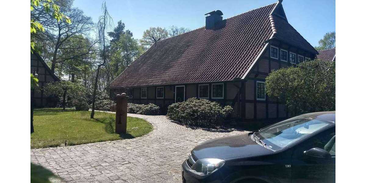 Einfamilienhaus Uchte - 7 Zimmer, 250 m&sup2;, 469.000&euro; | Angebot:26460204