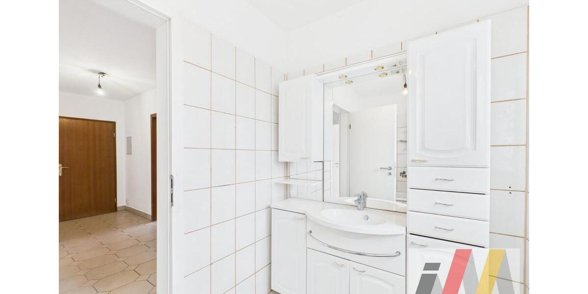 Etagenwohnung Kalletal - 3 Zimmer, 84 m&sup2;, 570&euro; | Angebot:25902949