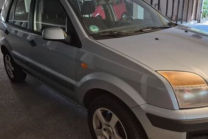 Ford Fusion 157.923 km 2.550 &euro; Minden 32423