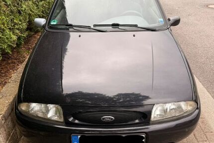 Ford Fiesta 134.851 km 750 &euro; Löhne 32584