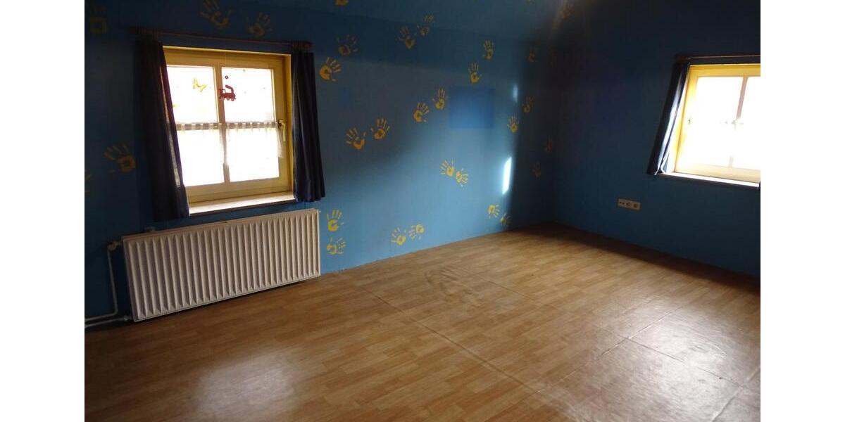 Bauernhaus, Landhaus Hessisch Oldendorf - 8 Zimmer, 200 m&sup2;, 175.000&euro; | Angebot:24615188