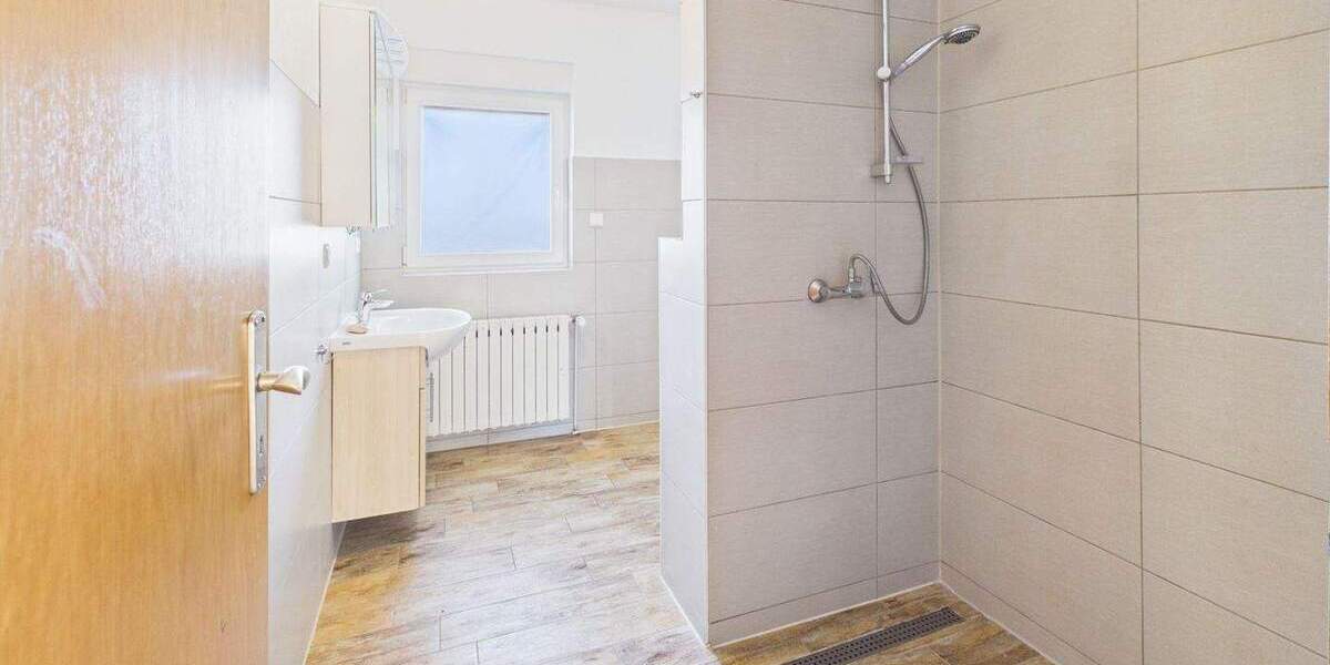 Einfamilienhaus Minden Dützen - 7 Zimmer, 203 m&sup2;, 399.000&euro; | Angebot:25738497