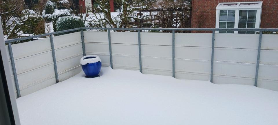 Dachgeschoßwohnung Kalletal - 1 Zimmer, 80 m&sup2;, 450&euro; | Angebot:25053450