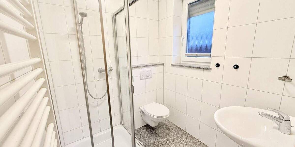 Doppelhaushälfte Löhne Obernbeck - 5 Zimmer, 135 m&sup2;, 270.000&euro; | Angebot:25685804