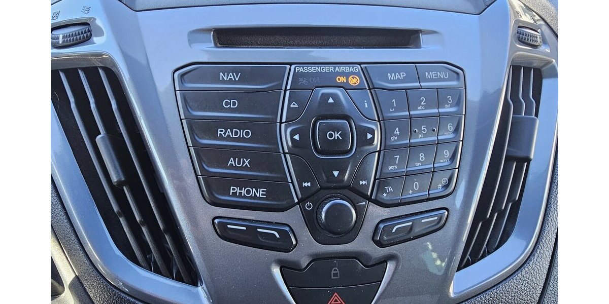 Ford Tourneo Custom 2.0 TDCI Titanium 8-Sitzer KAMERA 145.588 km 21.990 &euro; Löhne 32584