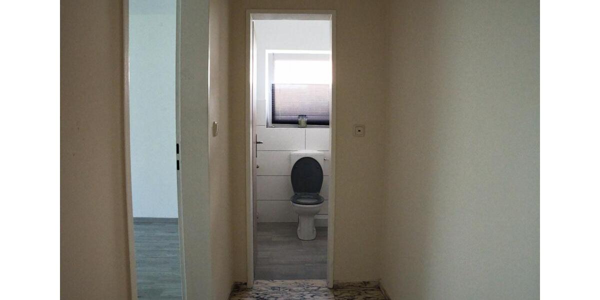 Erdgeschoßwohnung Rinteln - 5 Zimmer, 103 m&sup2;, 150.000&euro; | Angebot:26795667