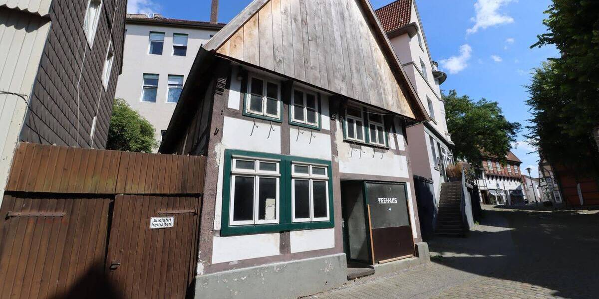 Einfamilienhaus Bad Salzuflen Innenstadt - 6 Zimmer, 116 m&sup2;, 85.000&euro; | Angebot:25685692