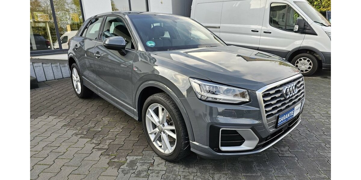 Audi Q2 1.4 TFSI S-Line Sport/ Plus LED NAVI 1.HAND 53.900 km 19.990 &euro; Löhne 32584