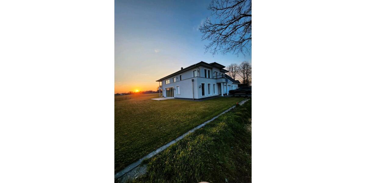 Villa Espelkamp - 9 Zimmer, 380 m&sup2;, 1.100.000&euro; | Angebot:24491516