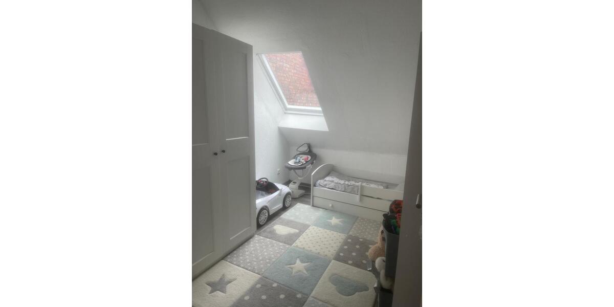 Etagenwohnung Rinteln - 3 Zimmer, 100 m&sup2;, 650&euro; | Angebot:25943337