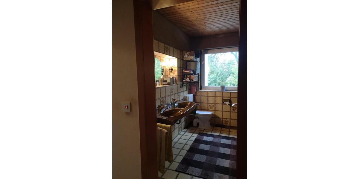 Einfamilienhaus Hessisch Oldendorf - 8 Zimmer, 180 m&sup2;, 167.000&euro; | Angebot:26248599