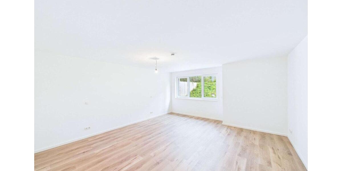 Erdgeschoßwohnung Hessisch Oldendorf - 3 Zimmer, 130 m&sup2;, 1.300&euro; | Angebot:26647058