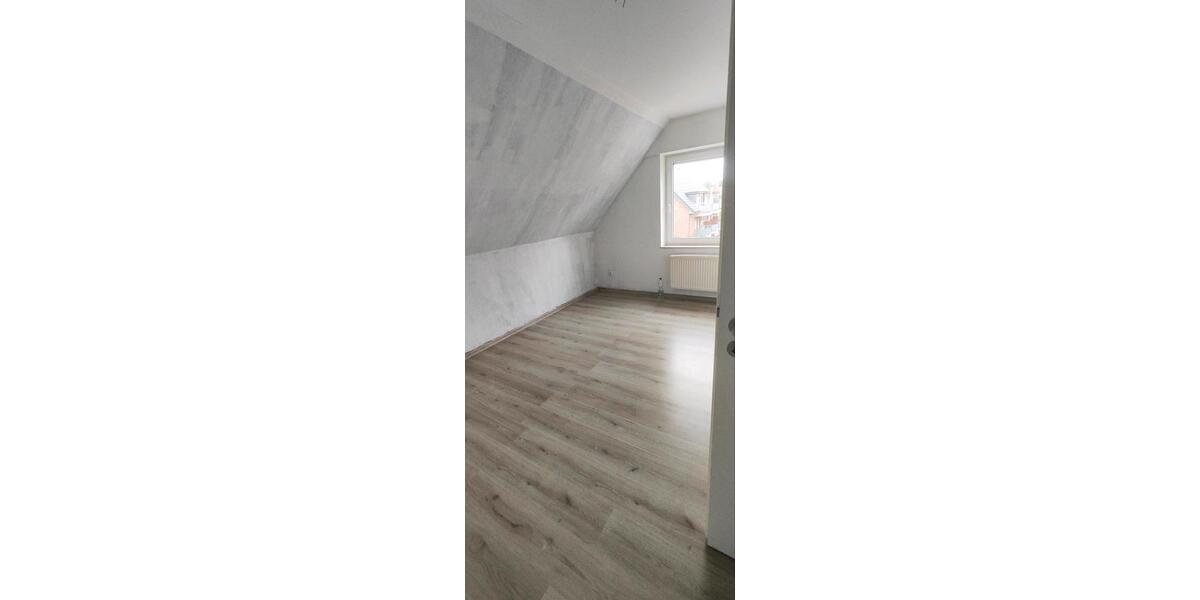 Dachgeschoßwohnung Herford Falkendiek - 4 Zimmer, 71 m&sup2;, 735&euro; | Angebot:26007087