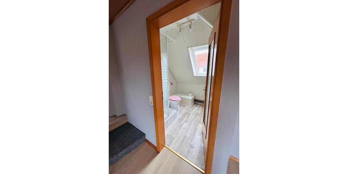 Dachgeschoßwohnung Warmsen - 2 Zimmer, 50 m&sup2;, 500&euro; | Angebot:25964887
