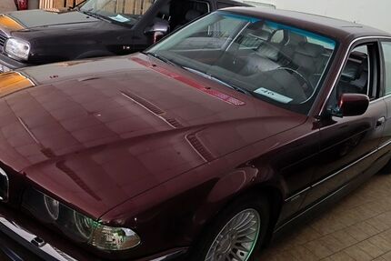 BMW 740 199.000 km 15.990 &euro; Minden 32425