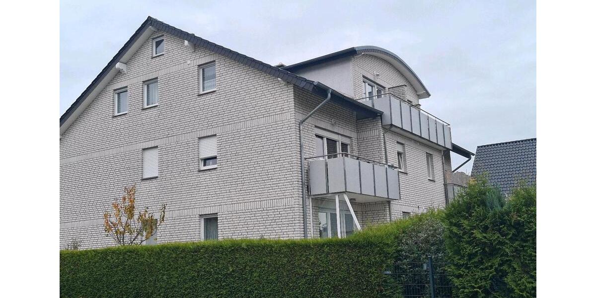 Dachgeschoßwohnung Bünde - 3 Zimmer, 76 m&sup2;, 820&euro; | Angebot:25830195