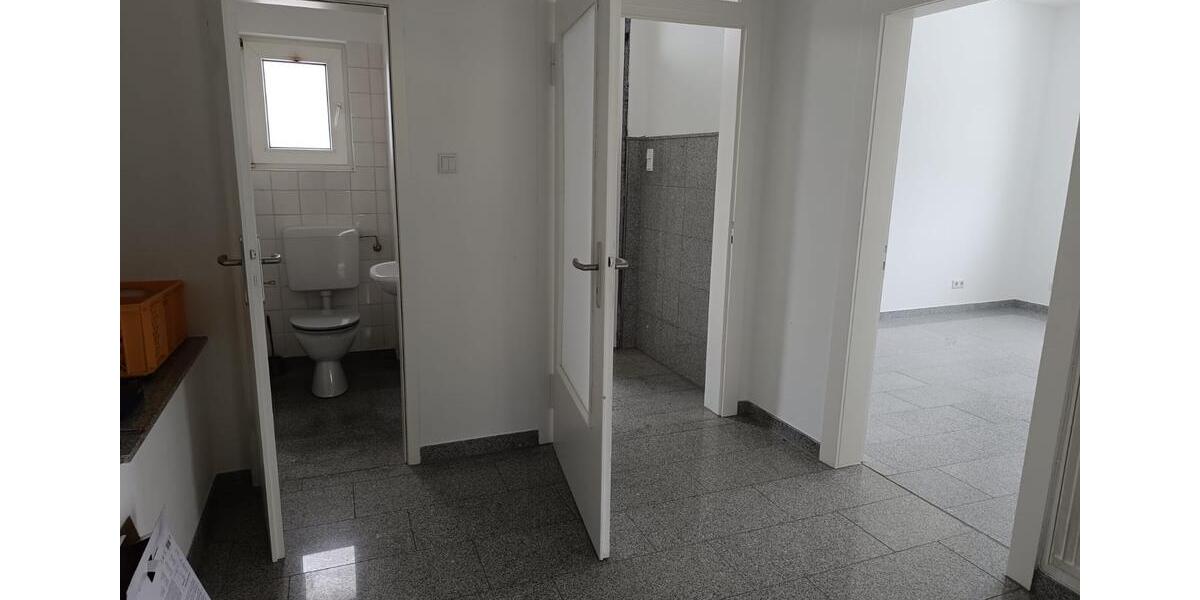 Erdgeschoßwohnung Herford - 2 Zimmer, 98 m&sup2;, 1.080&euro; | Angebot:25499363