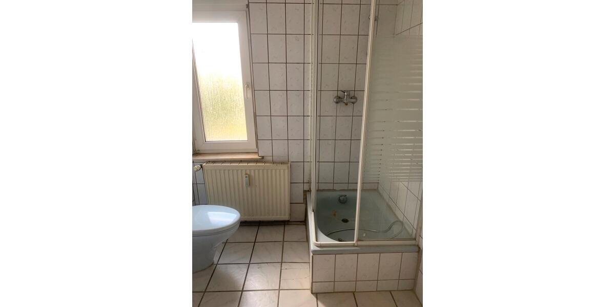 Einfamilienhaus Kalletal - 9 Zimmer, 284 m&sup2;, 140.000&euro; | Angebot:25922923