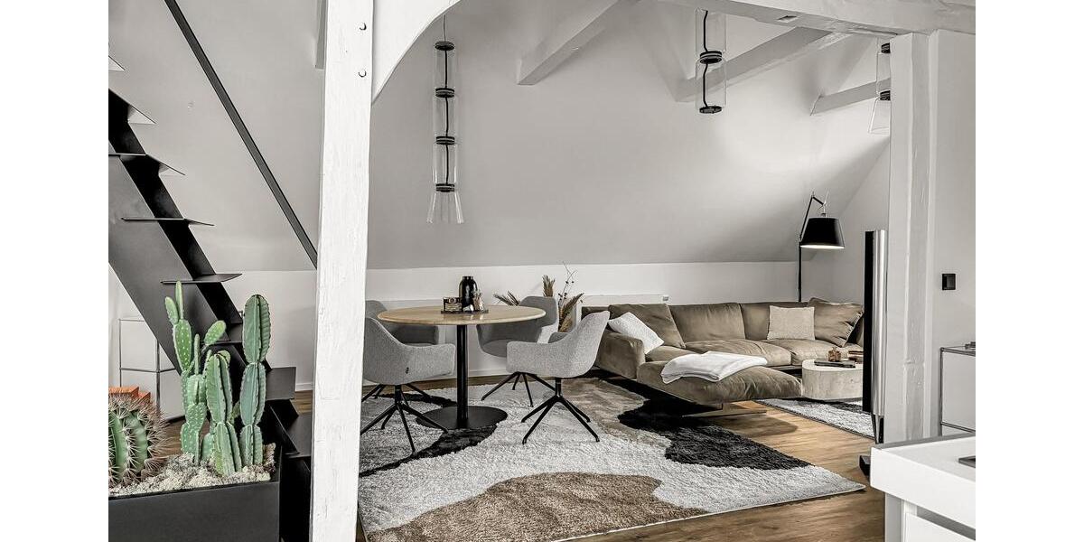 Dachgeschoßwohnung Lemgo - 2 Zimmer, 85 m&sup2;, 900&euro; | Angebot:26579037