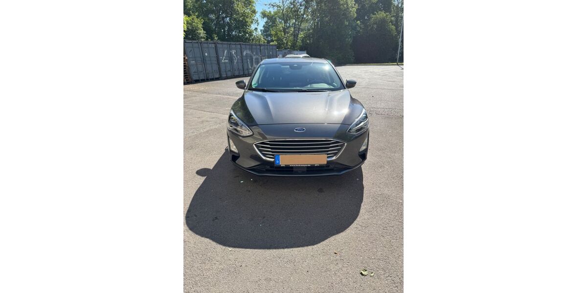 Ford Focus 50.500 km 12.000 &euro; Herford 32052