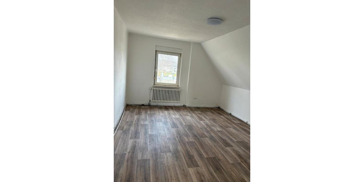 Dachgeschoßwohnung Minden Kuhlenkamp - 2 Zimmer, 70 m&sup2;, 720&euro; | Angebot:25649459