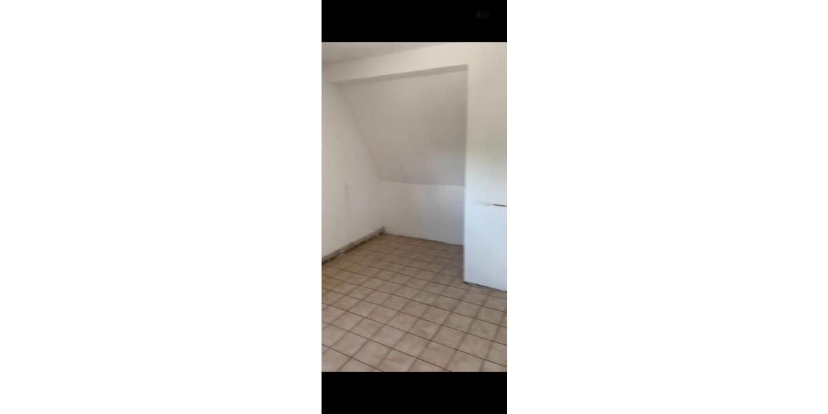 Etagenwohnung Extertal - 4 Zimmer, 102 m&sup2;, 450&euro; | Angebot:25311442