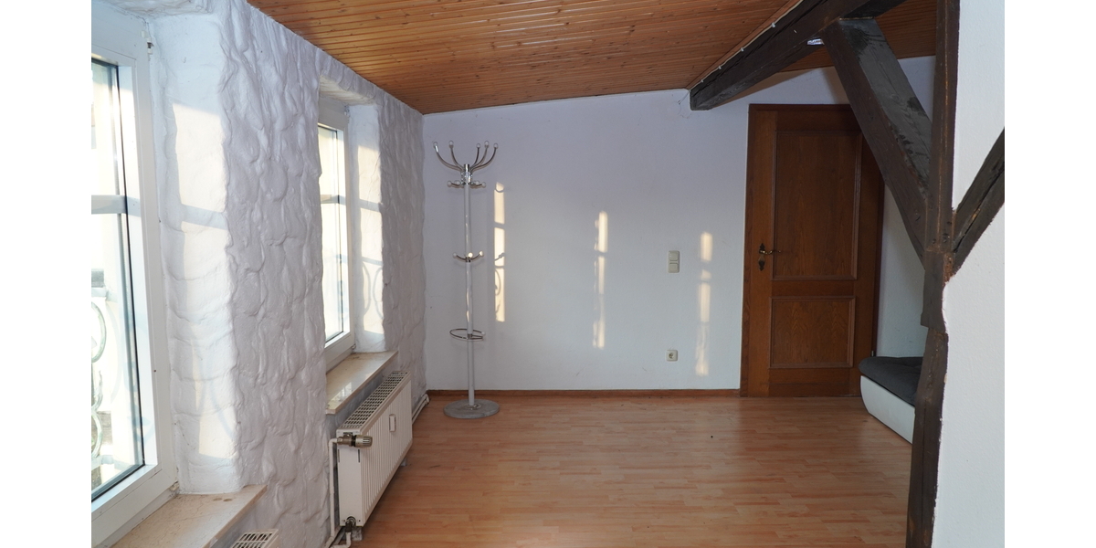 Renditestarke Kapitalanlage – Charmantes Mehrfamilienhaus mit Potenzial - Mehrfamilienhaus, Wohnhaus Porta Westfalica | Angebot:21450983