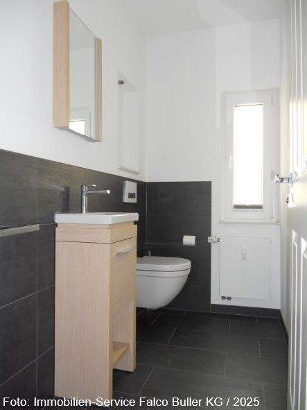 Etagenwohnung Bad Oeynhausen Innenstadt - 2 Zimmer, 122 m&sup2;, 255.000&euro; | Angebot:25733602