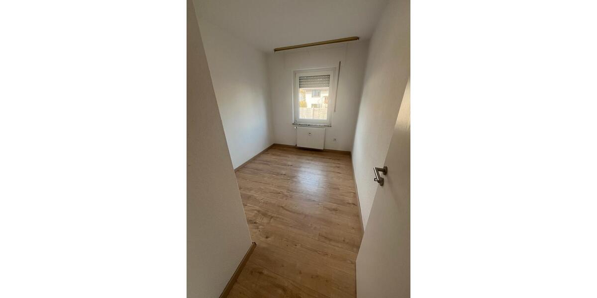 Erdgeschoßwohnung Bad Oeynhausen Rehme - 3 Zimmer, 80 m&sup2;, 600&euro; | Angebot:26252165
